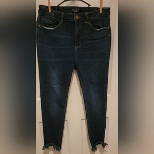 Judy Blue dark skinny fit raw hem size 11/30